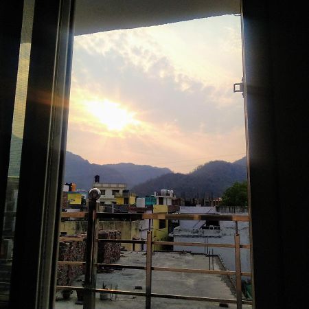 Hotel Aman Rishīkesh Buitenkant foto
